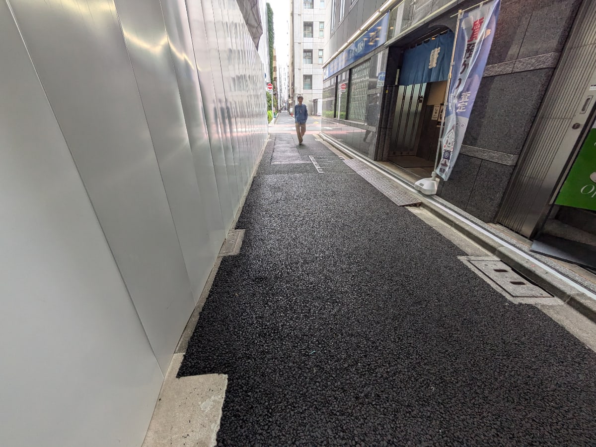 v20251016150710/fresh/building/J00100382461_12