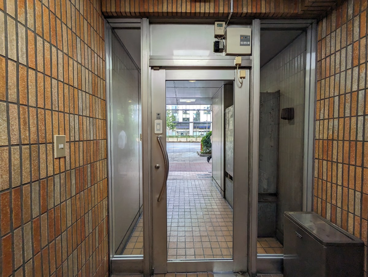 v20251016150710/fresh/building/J00100385608_12