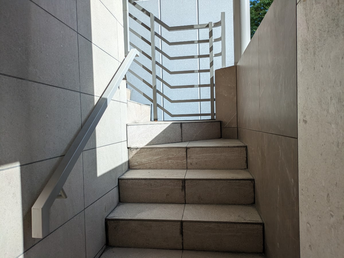 v20251016150710/fresh/building/J00100385665_21