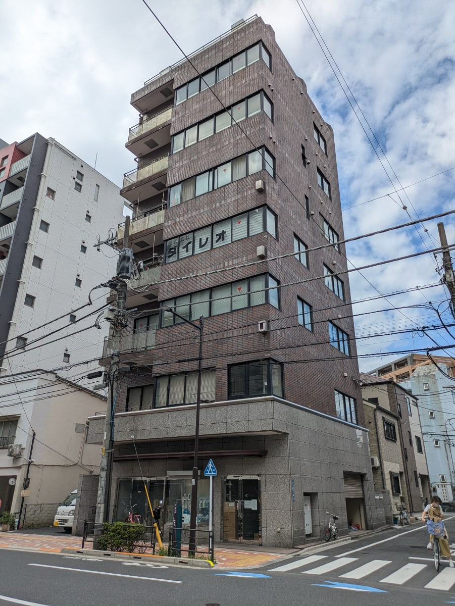 v20251016150710/fresh/building/J00100393993_9