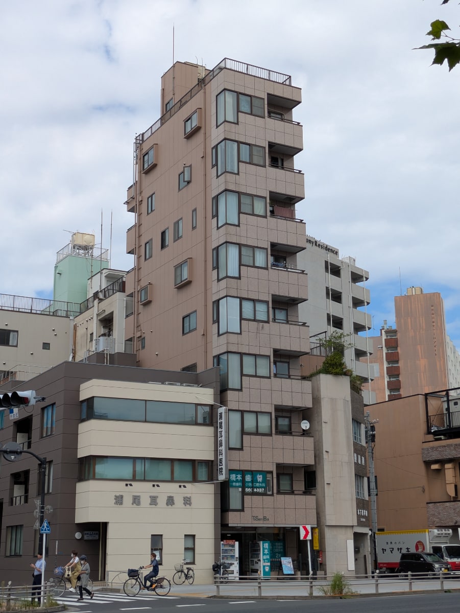 v20251016150710/fresh/building/J00100394751_10