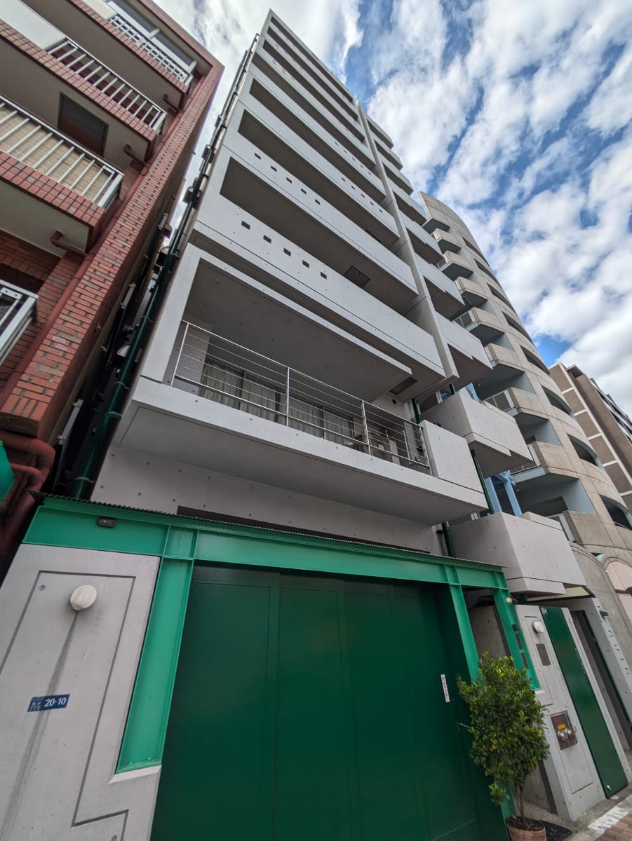 v20251016150710/fresh/building/J00100410642_9
