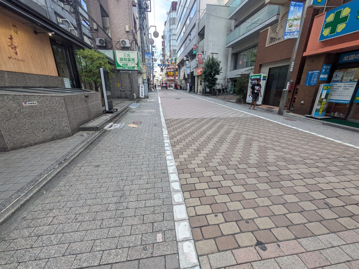 v20251016150710/fresh/building/J00100411257_12