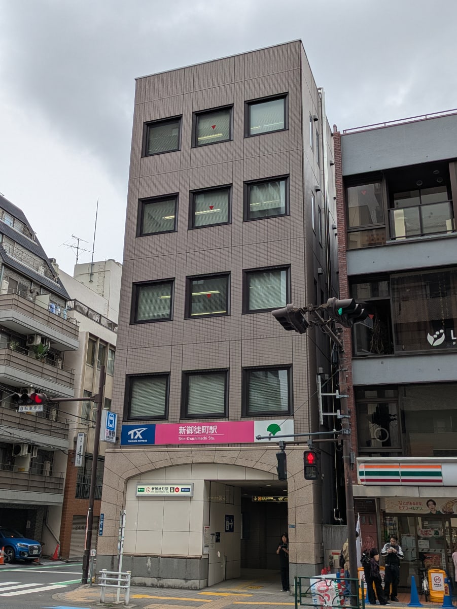 v20251016150710/fresh/building/J00100428558_5