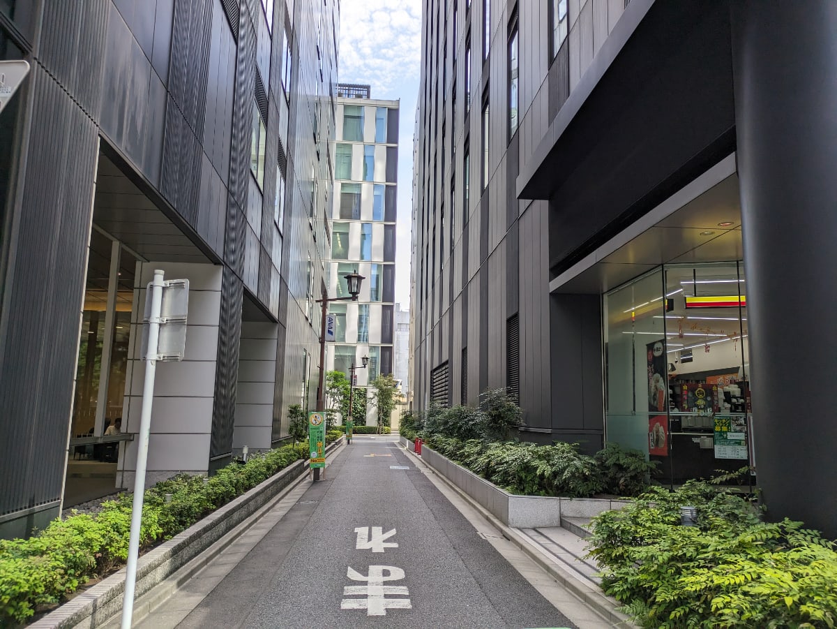 v20251016150710/fresh/building/J00100434852_13