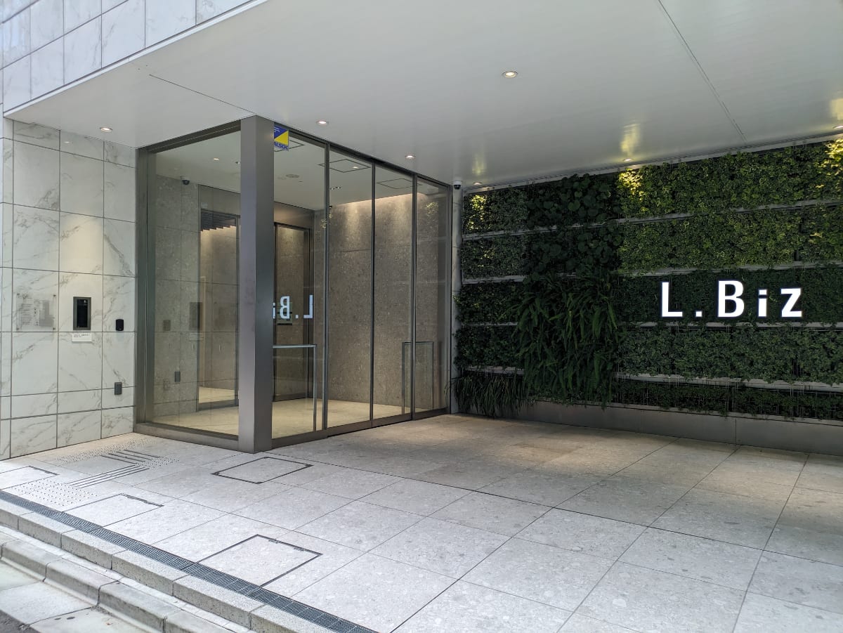 v20251016150710/fresh/building/J00100505396_9