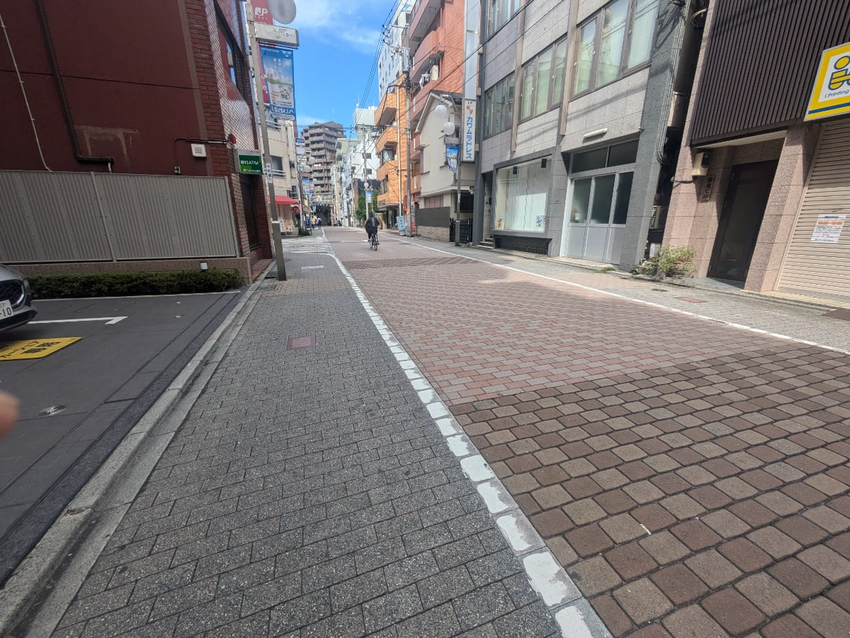 v20251016150710/fresh/building/J00100610181_11