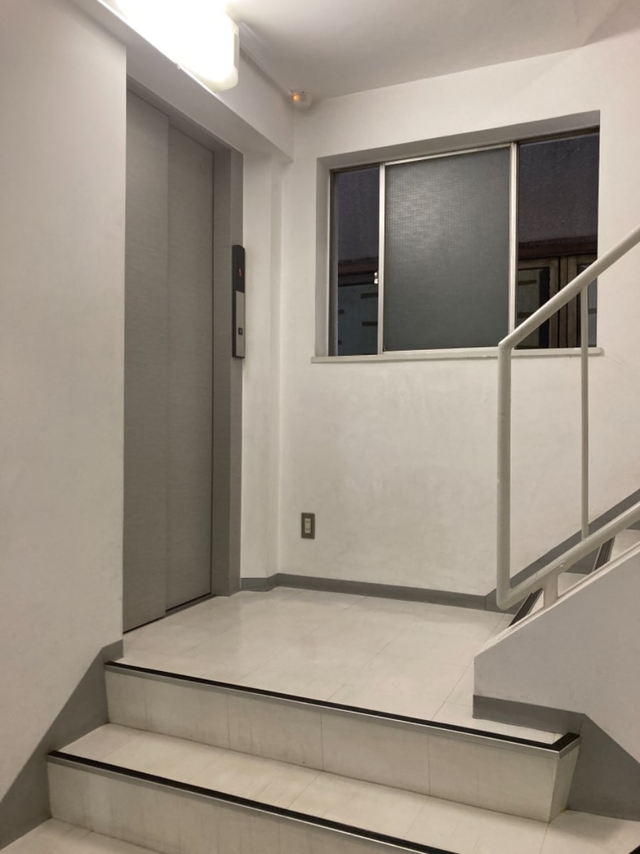 v20251017150706/fresh/building/J00100365772_4