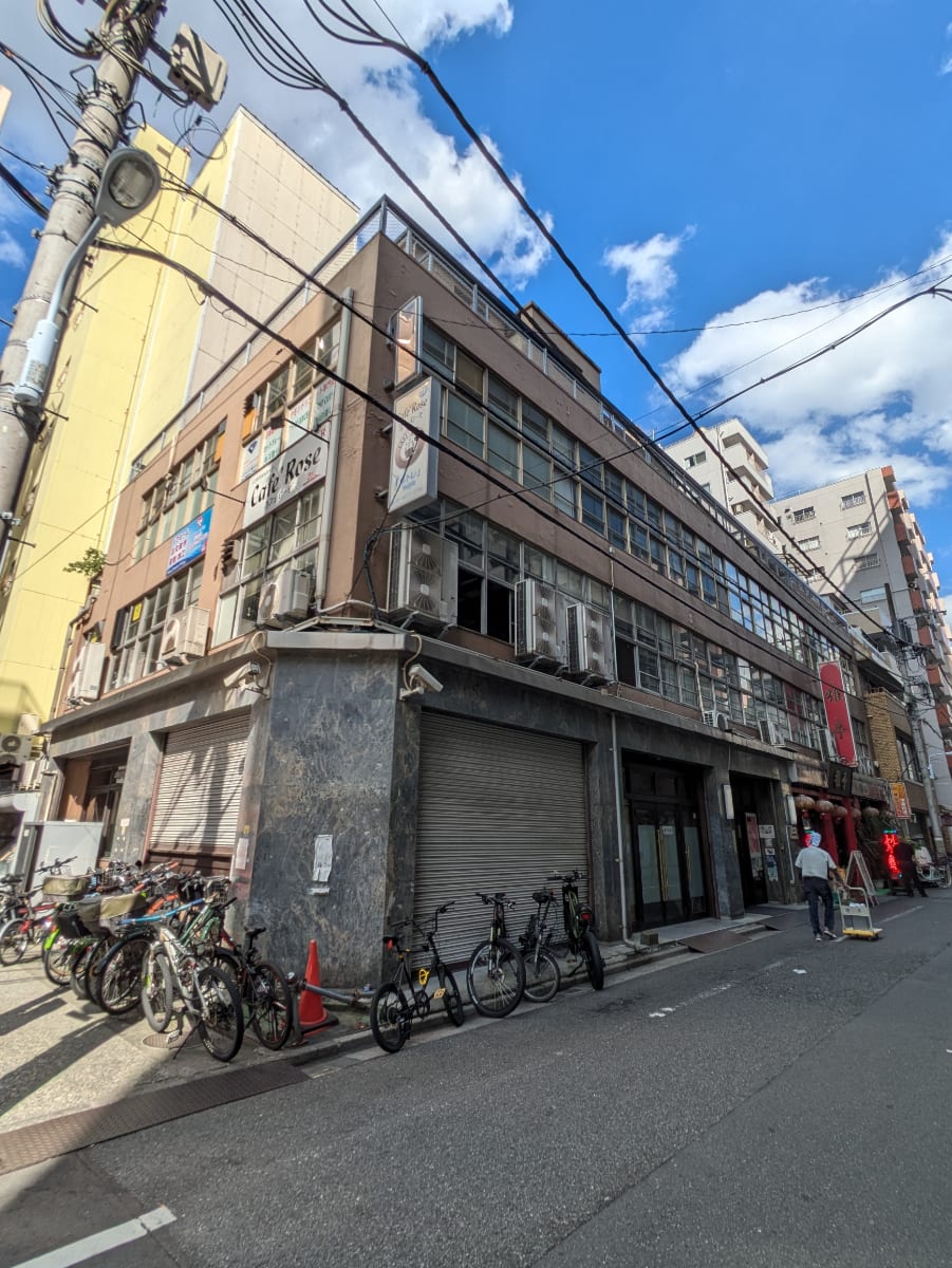 v20251017150706/fresh/building/J00100369493_5