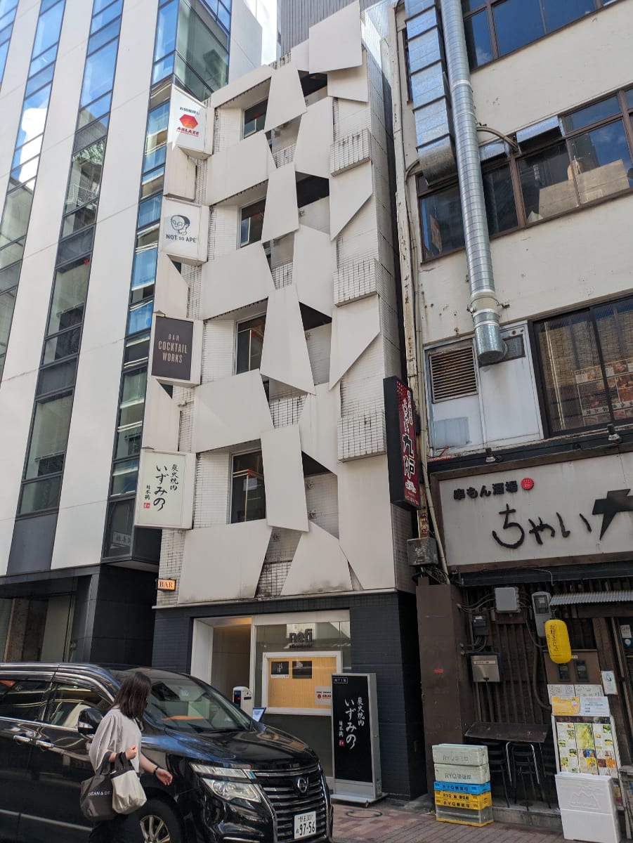 v20251017150706/fresh/building/J00100375220_5