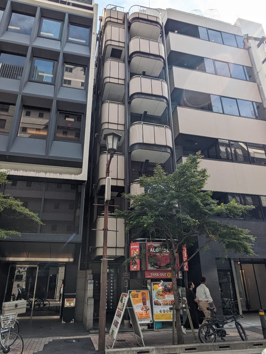 v20251017150706/fresh/building/J00100385317_1