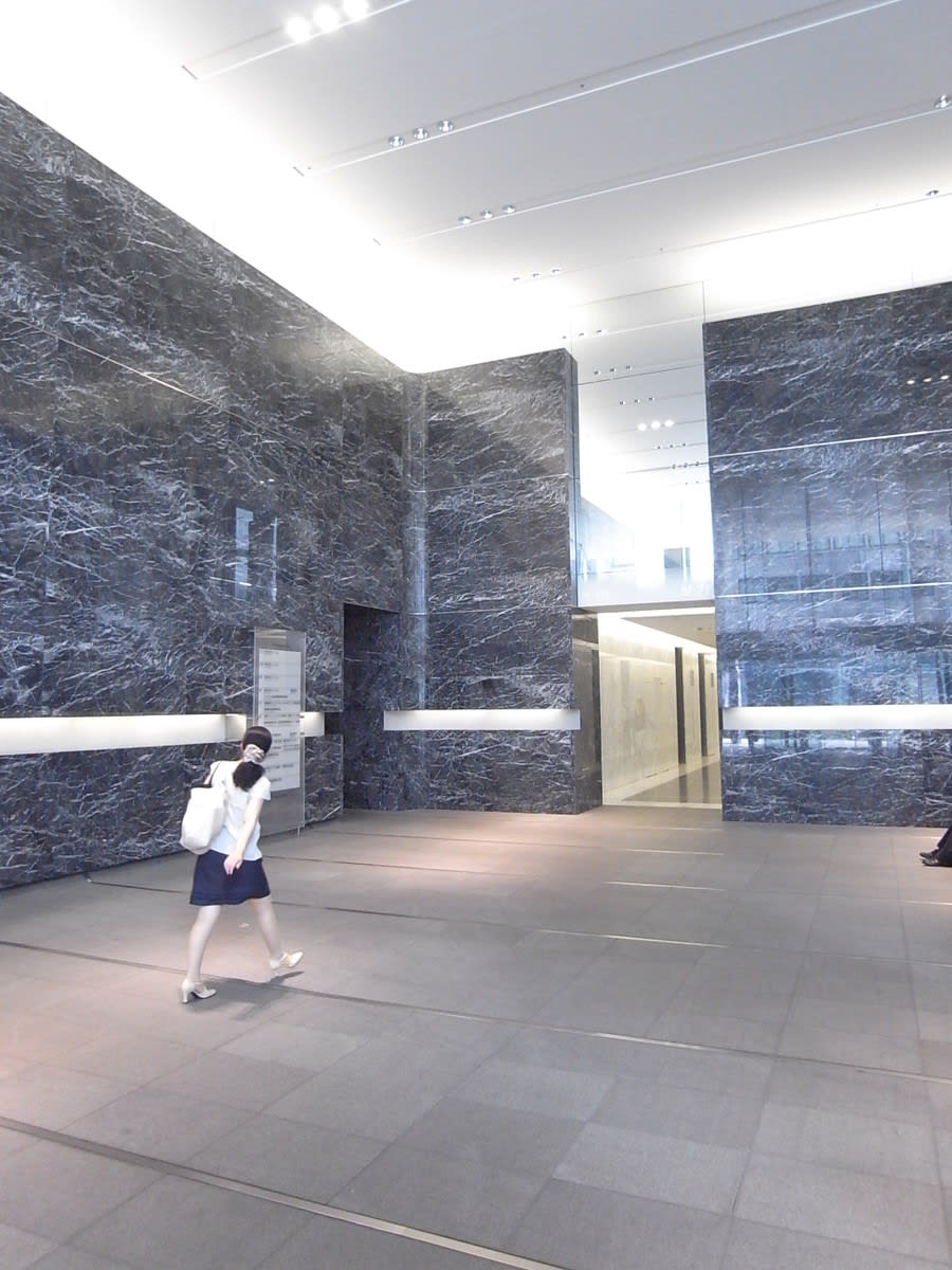 v20251017150706/fresh/building/J00100393002_9