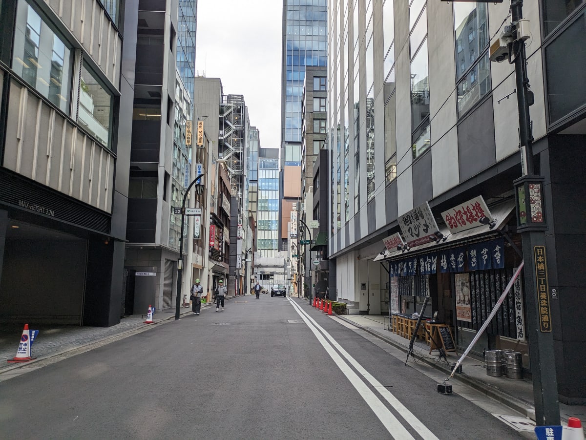v20251017150706/fresh/building/J00100408831_2