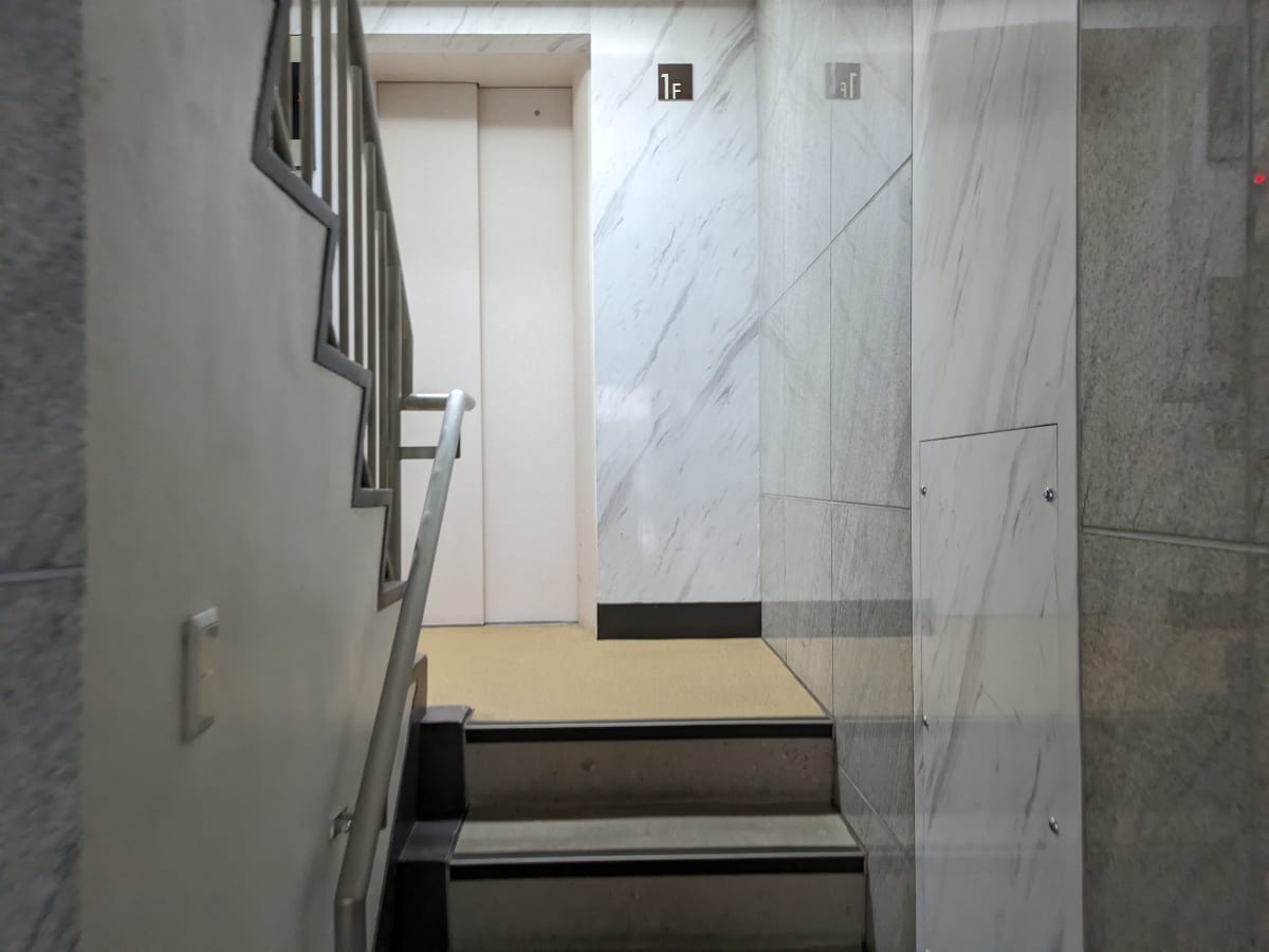 v20251017150707/fresh/building/J00100376686_15