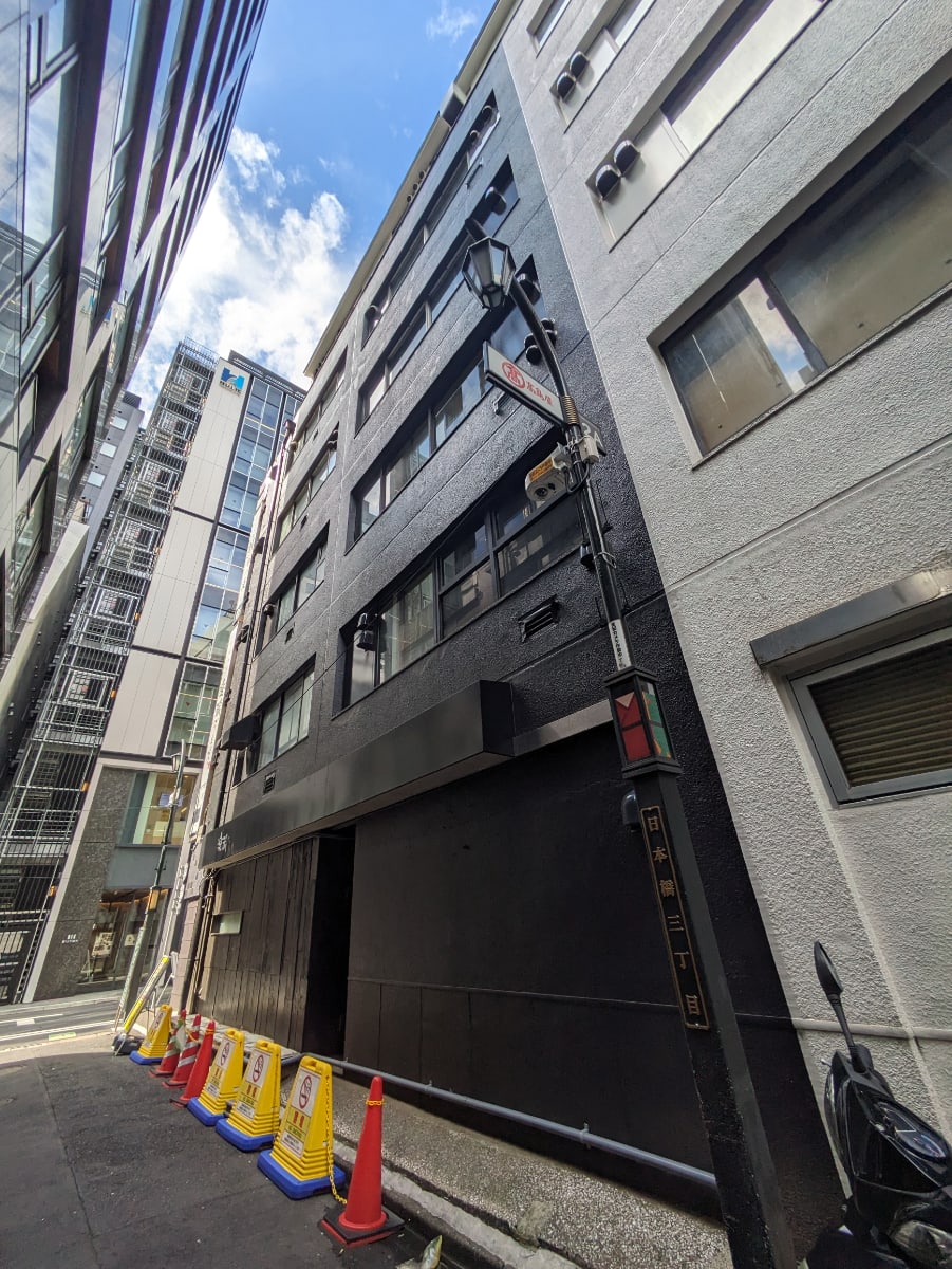 v20251017150707/fresh/building/J00100385583_8
