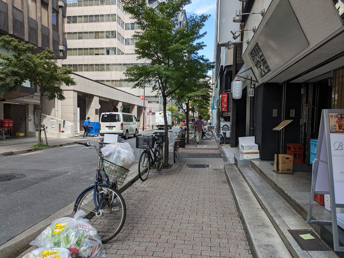 v20251017150707/fresh/building/J00100392527_17