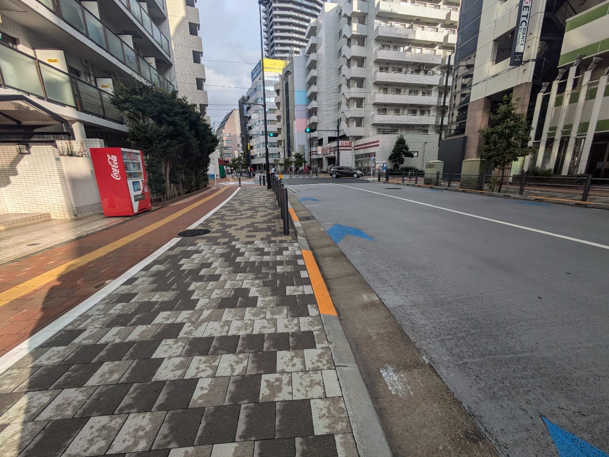 v20251017150707/fresh/building/J00100401405_10