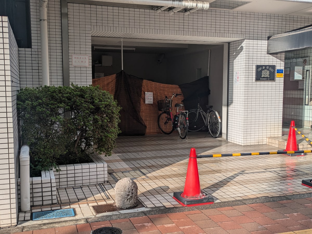 v20251017150707/fresh/building/J00100401405_8
