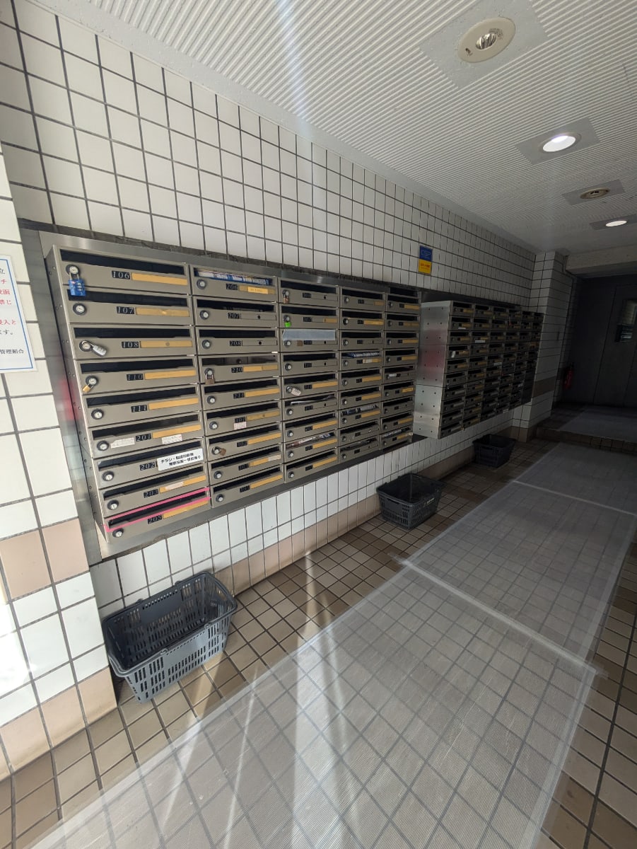 v20251017150707/fresh/building/J00100401405_9