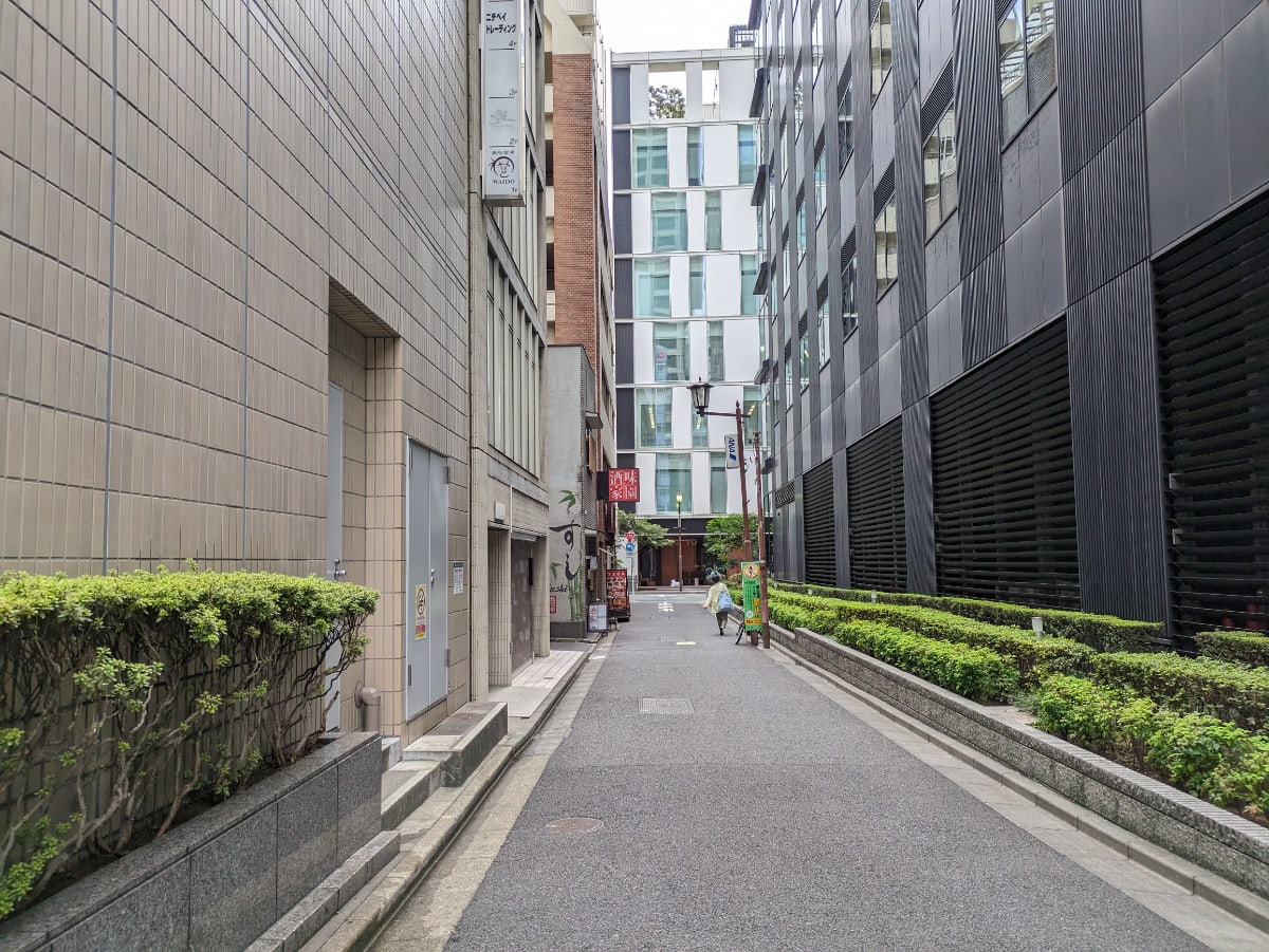 v20251017150707/fresh/building/J00100420104_14