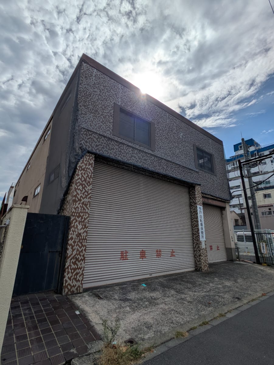 v20251018150606/fresh/building/J00100360847_8