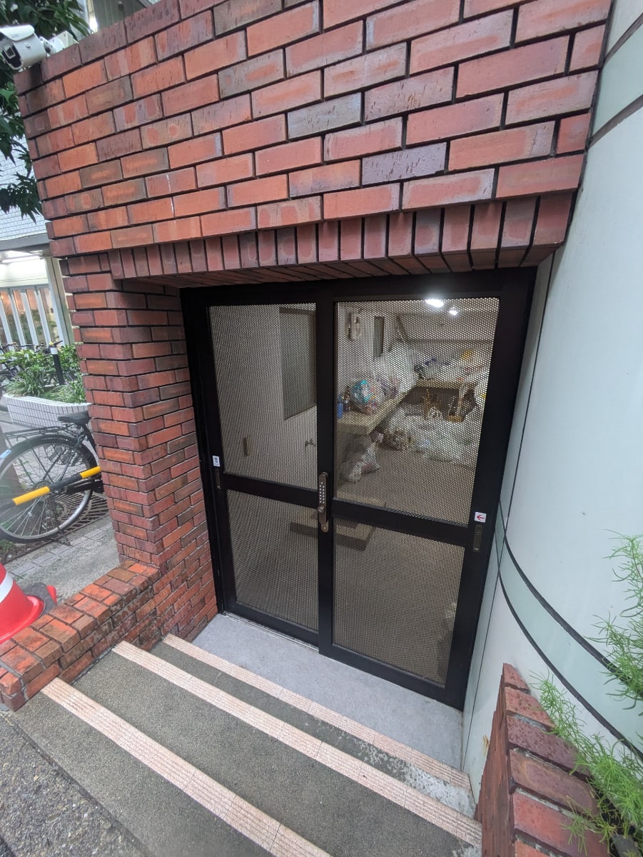 v20251018150606/fresh/building/J00100369532_8