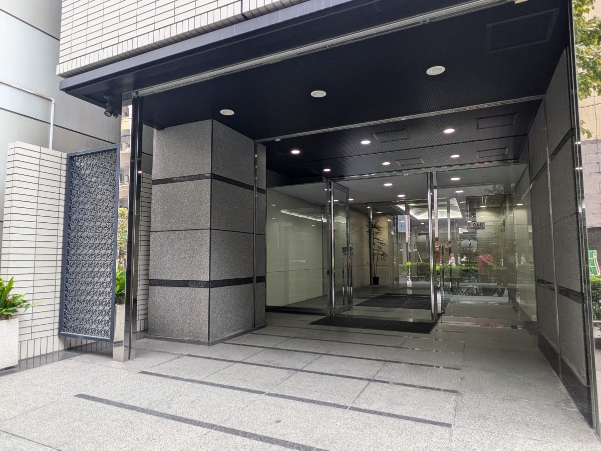 v20251018150606/fresh/building/J00100370664_3