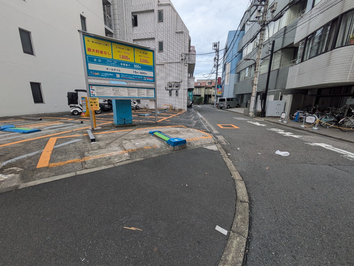 v20251018150606/fresh/building/J00100372445_11