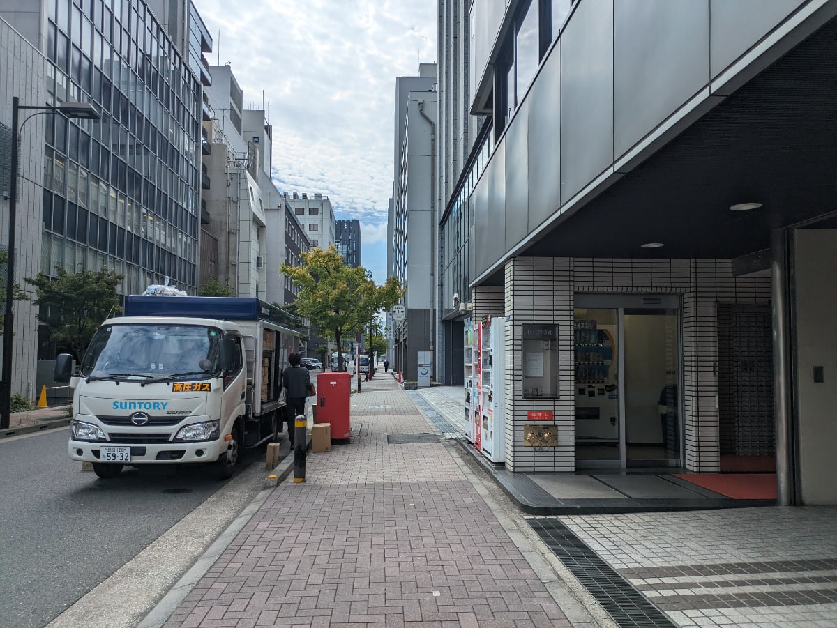 v20251018150606/fresh/building/J00100389557_19