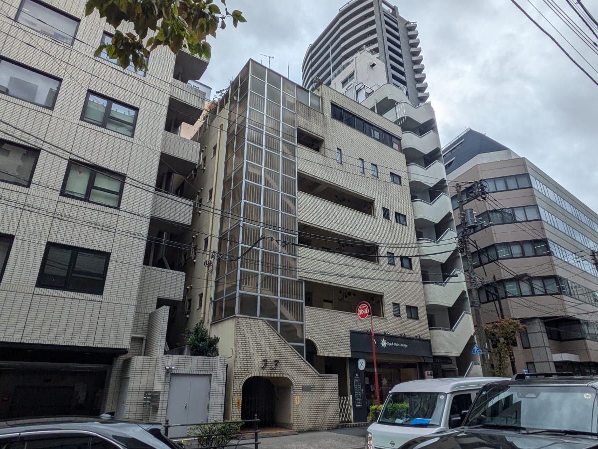 v20251018150606/fresh/building/J00100401476_6