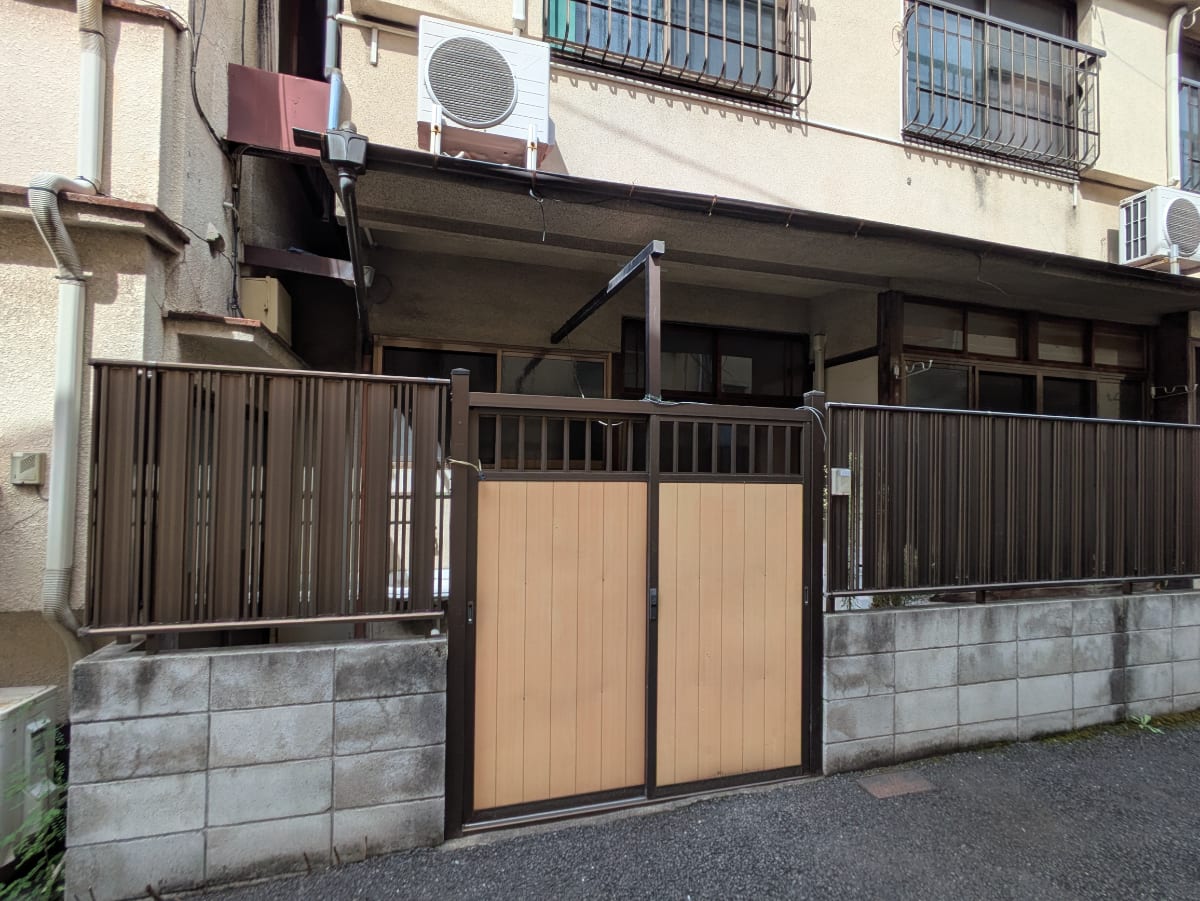 v20251018150606/fresh/building/J00100402889_9