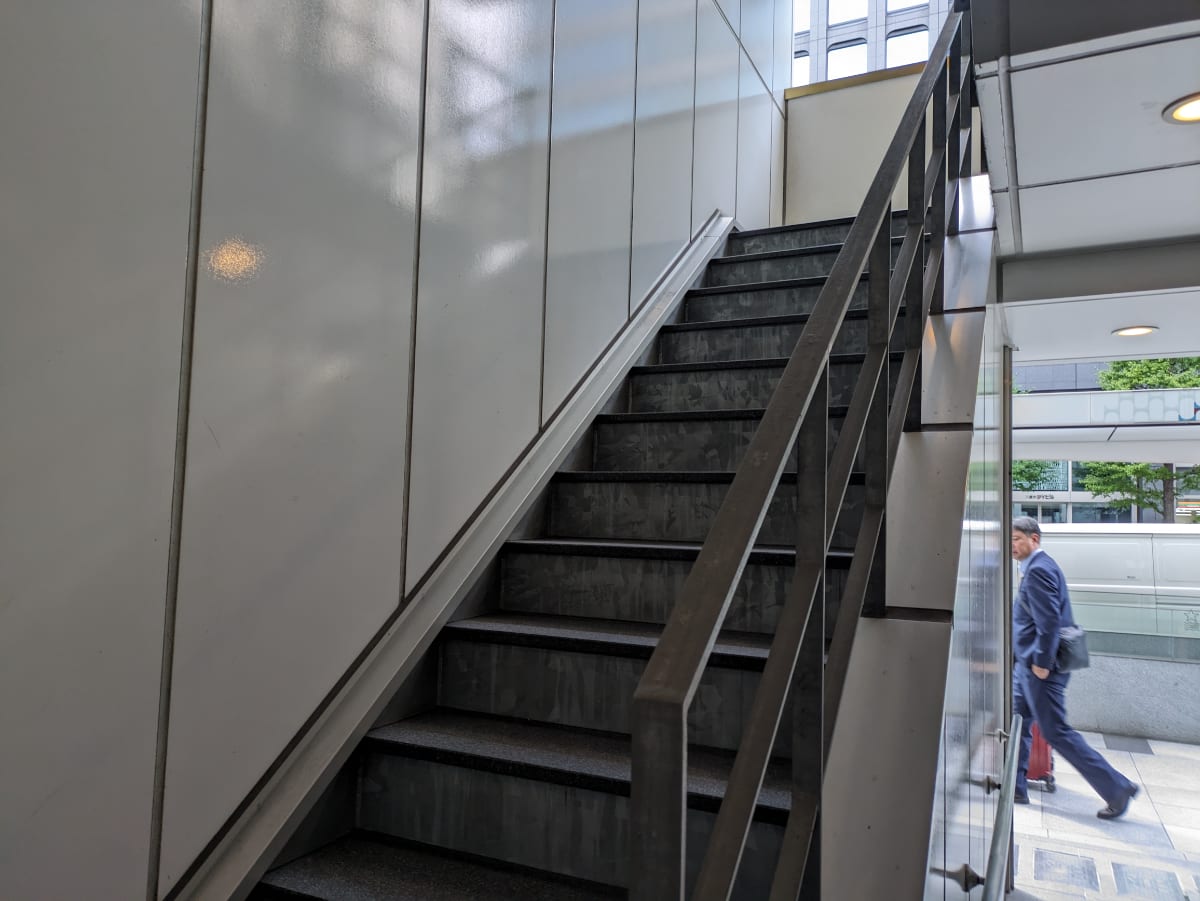 v20251018150606/fresh/building/J00100418003_17