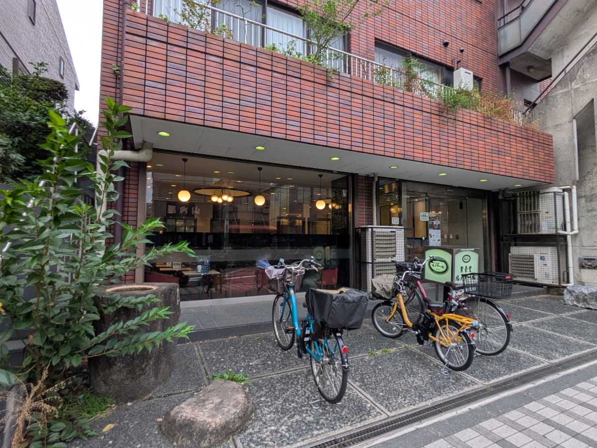 v20251018150606/fresh/building/J00100421450_10