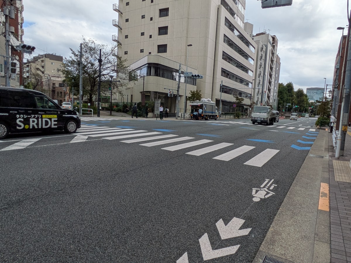v20251018150606/fresh/building/J00100510056_12