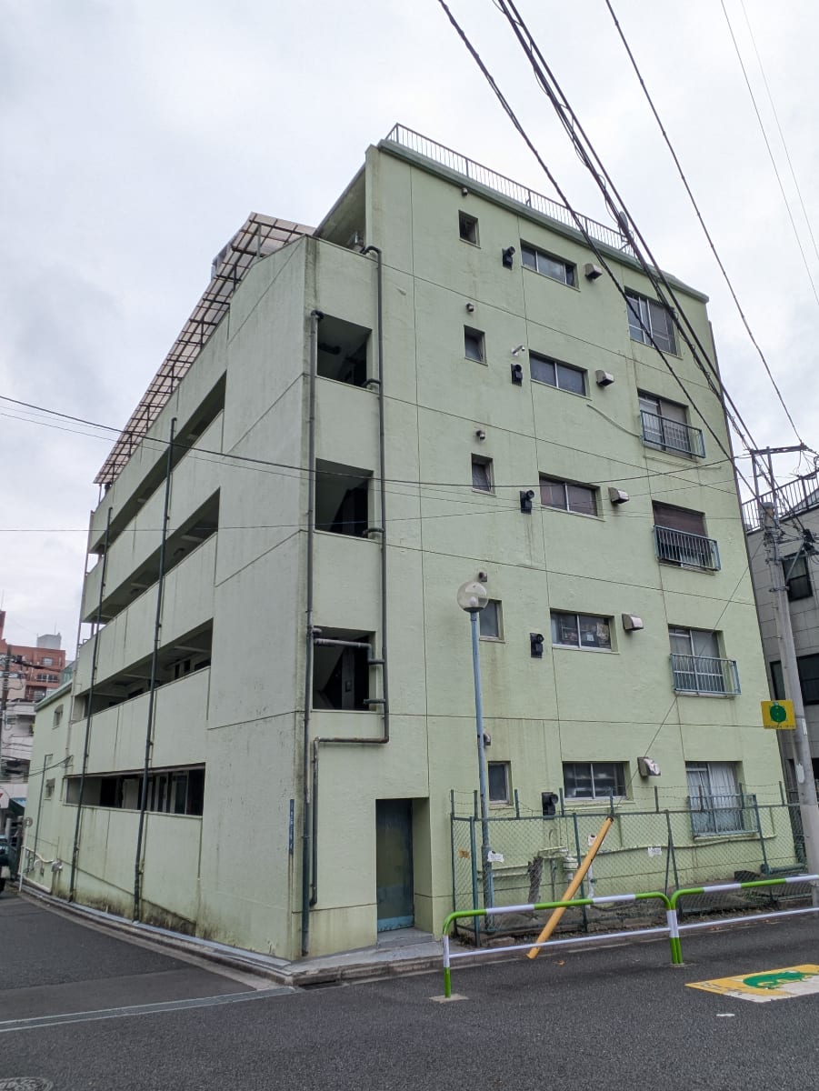 v20251018150606/fresh/building/J00100610120_9