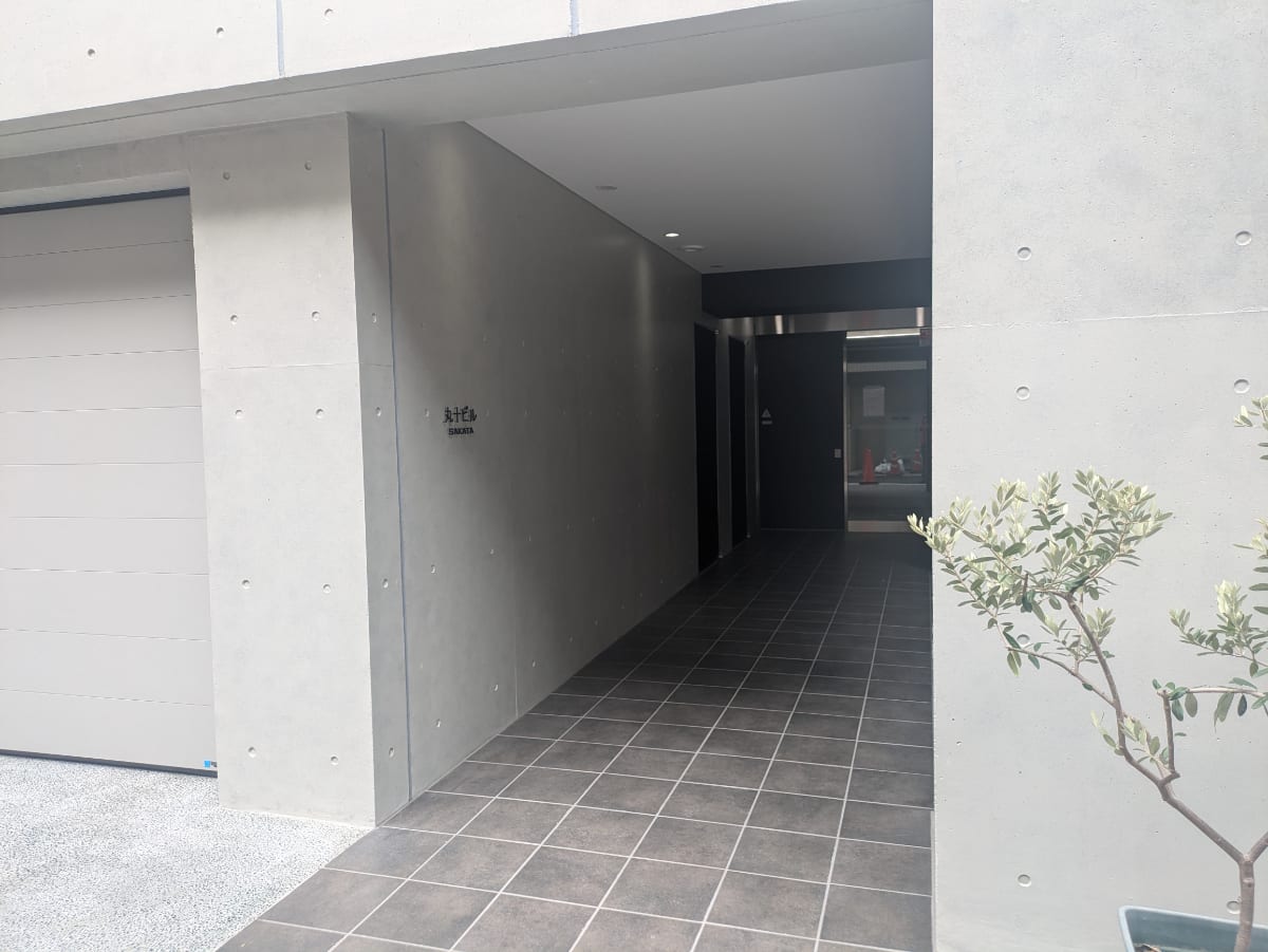 v20251018150606/fresh/building/J00100632927_3
