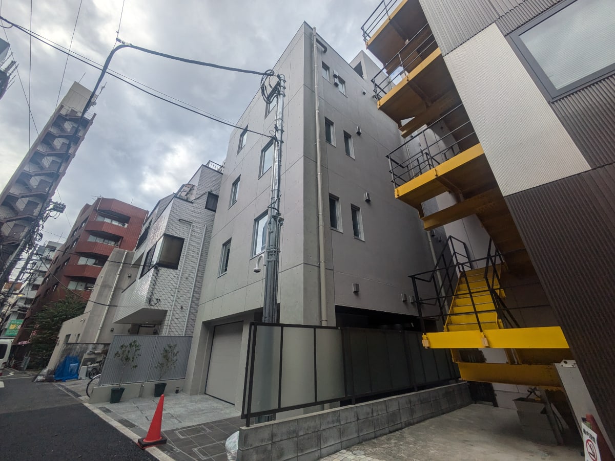 v20251018150606/fresh/building/J00100632927_6