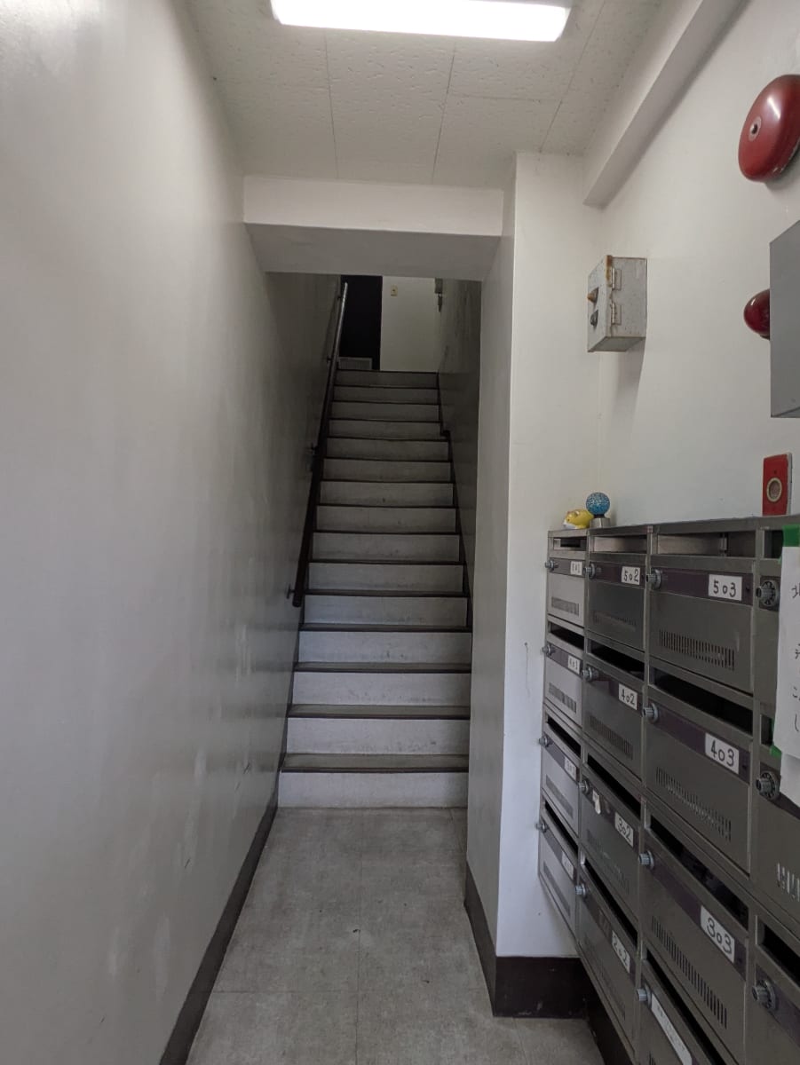 v20251018150606/fresh/building/J00100633143_4