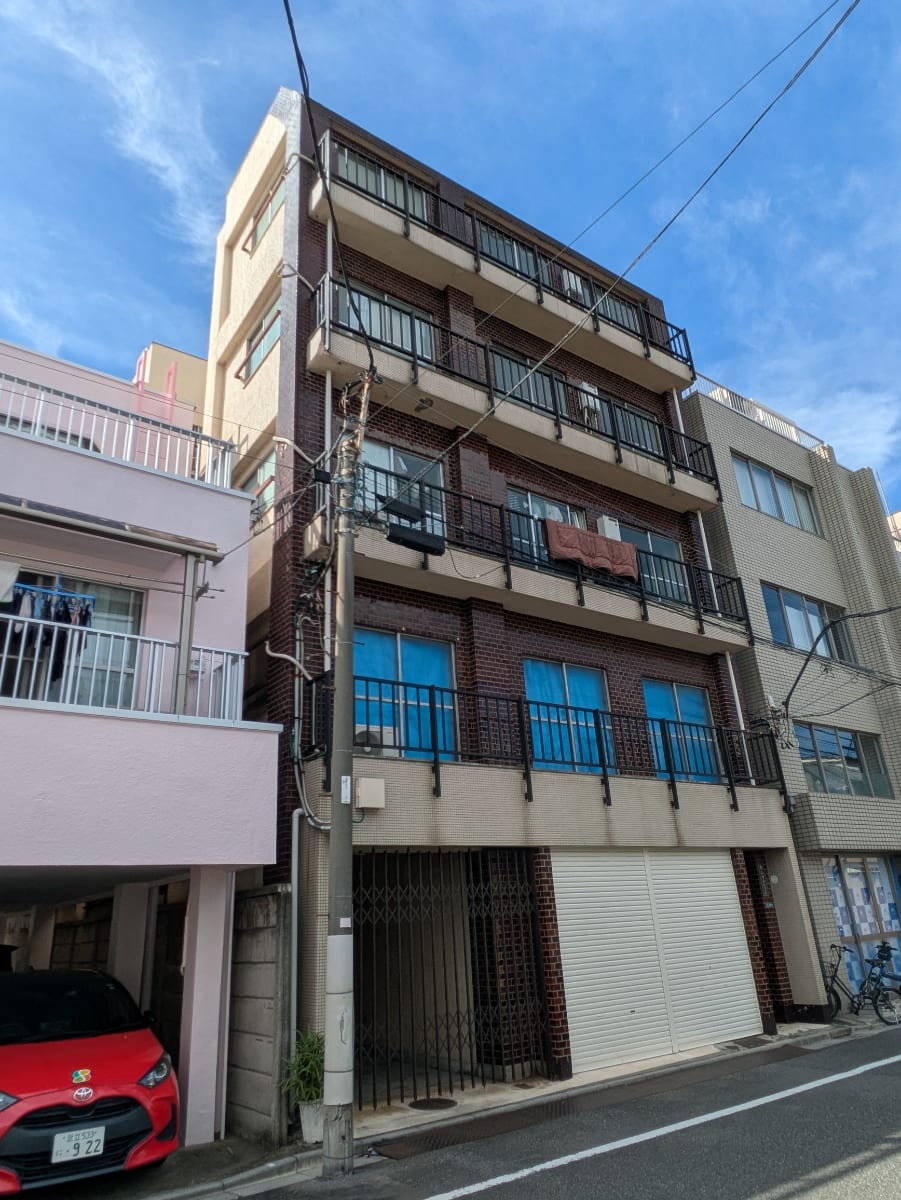 v20251018150606/fresh/building/J00100633143_5