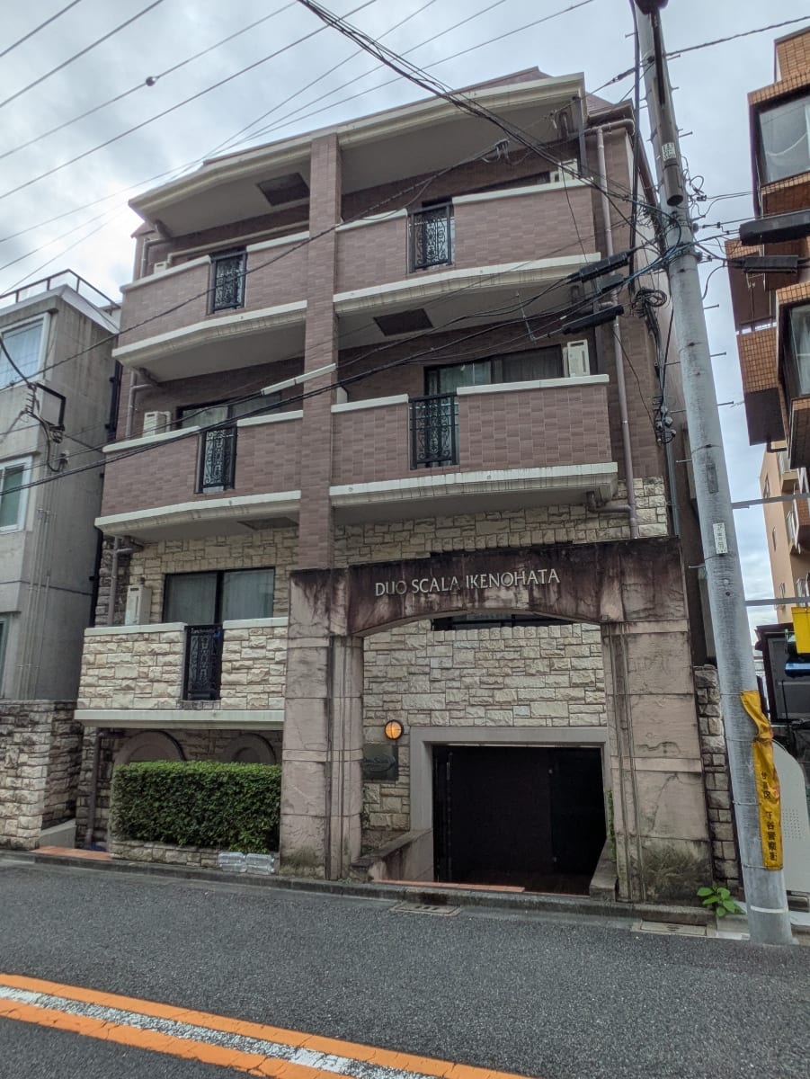 v20251019150703/fresh/building/J00100359293_7