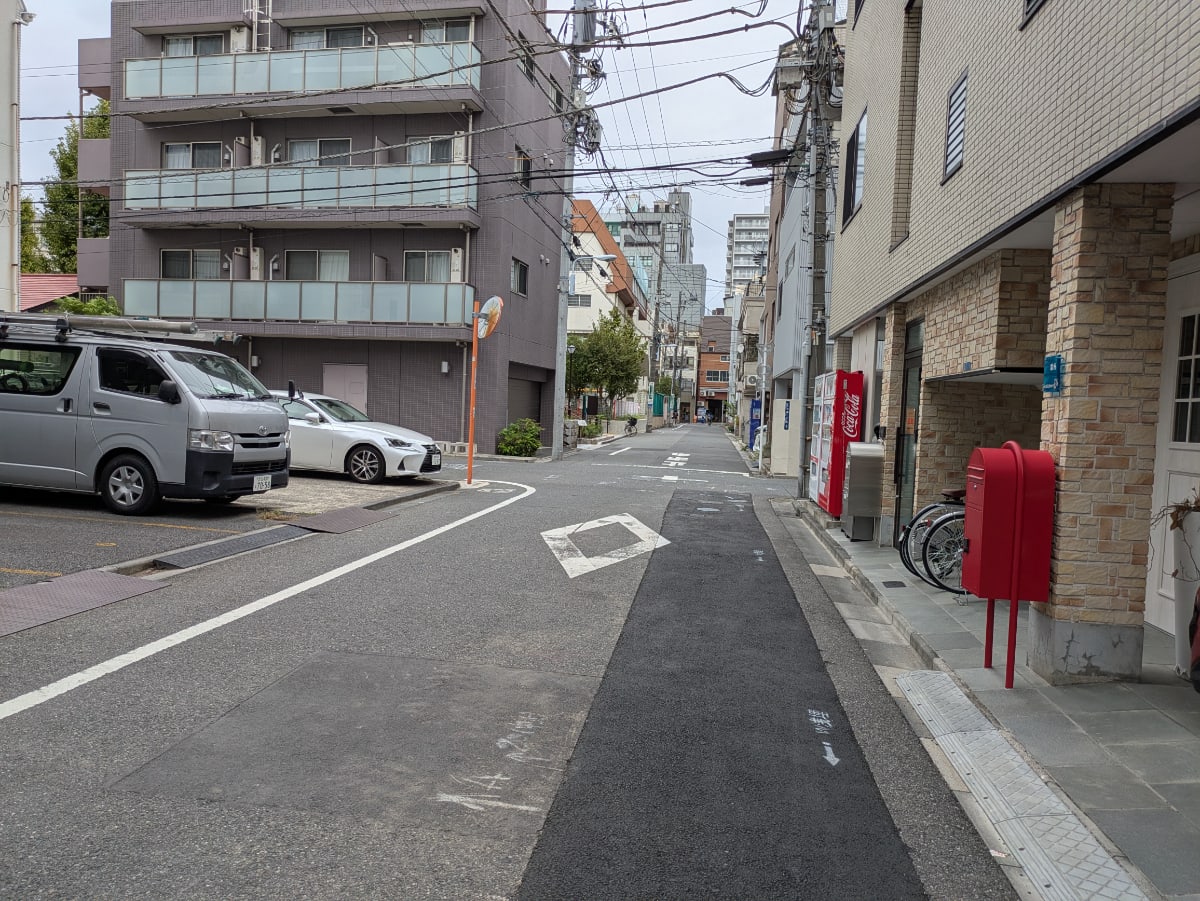 v20251019150703/fresh/building/J00100363124_14