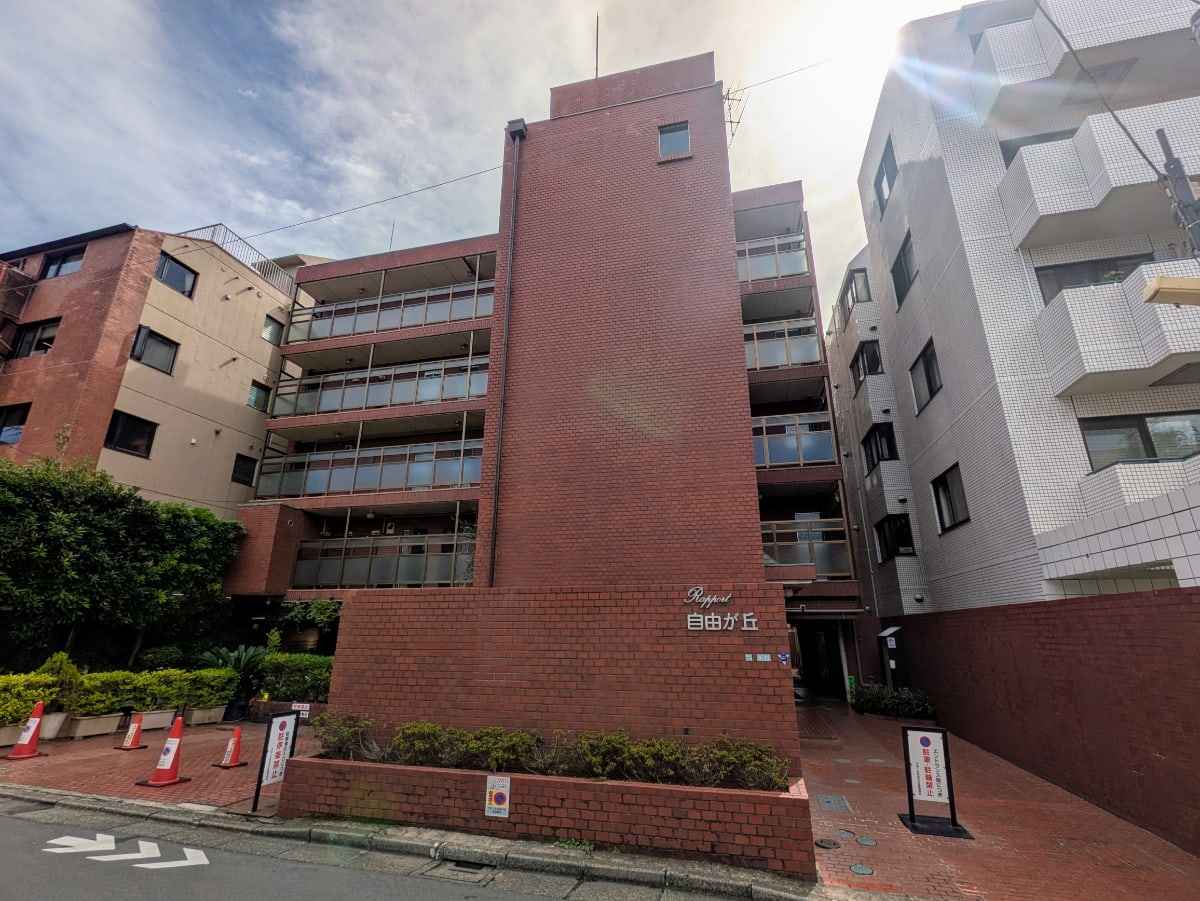 v20251019150703/fresh/building/J00100364854_1