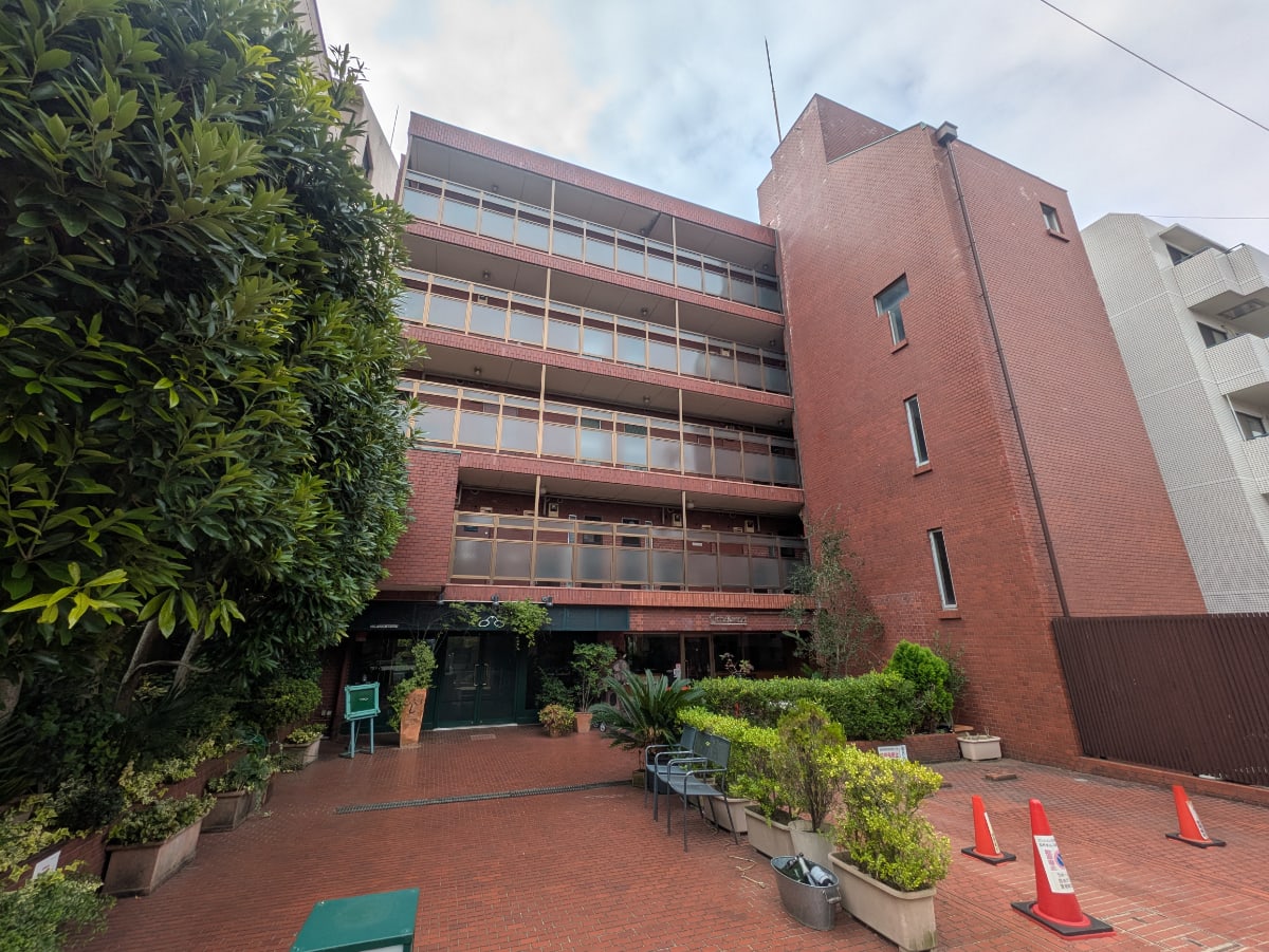 v20251019150703/fresh/building/J00100364854_7