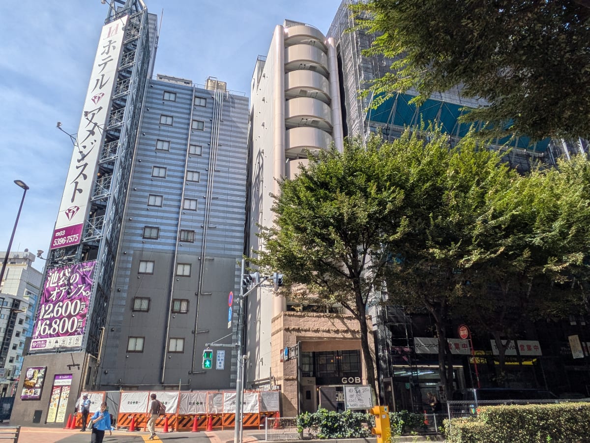 v20251019150703/fresh/building/J00100368304_6