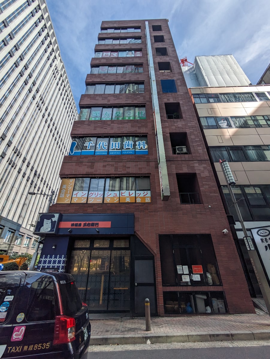 v20251019150703/fresh/building/J00100374454_9