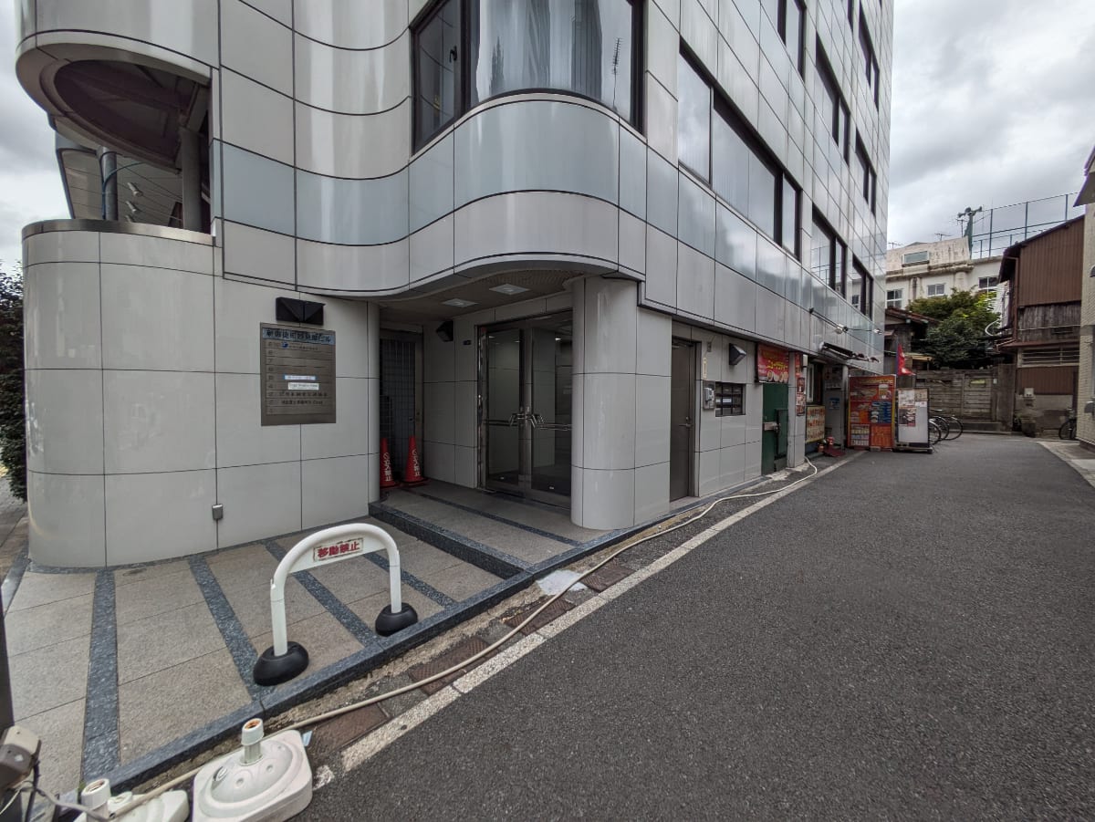 v20251019150703/fresh/building/J00100379195_13