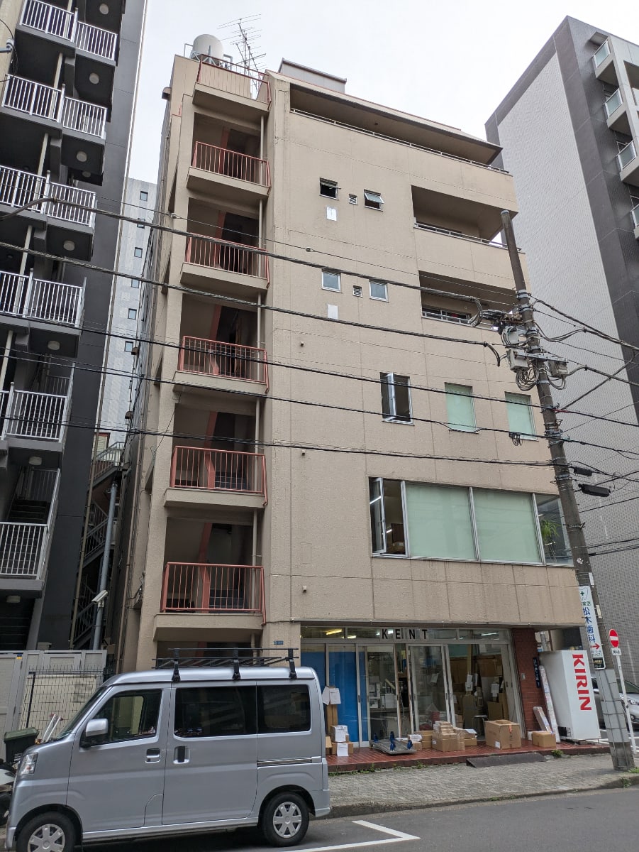 v20251019150703/fresh/building/J00100380395_6
