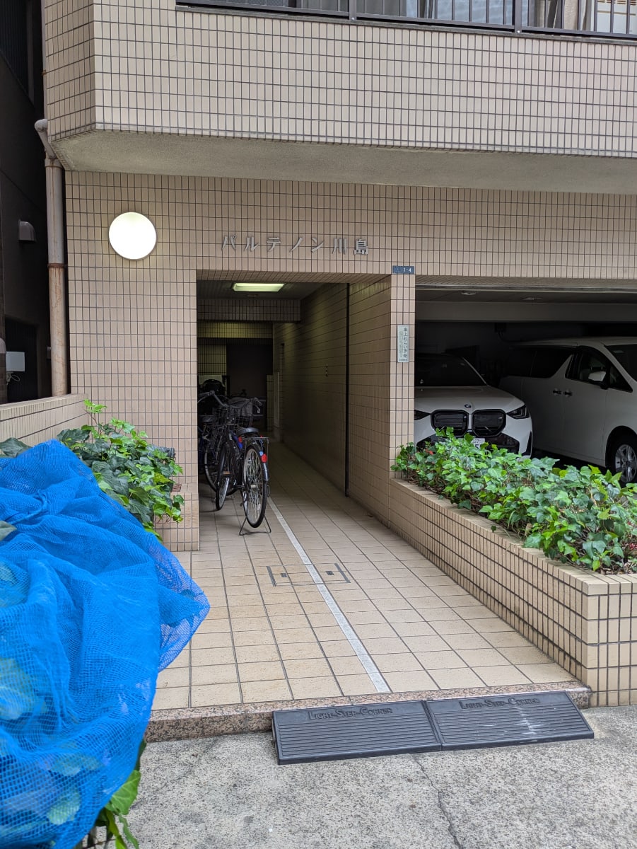 v20251019150703/fresh/building/J00100381199_11
