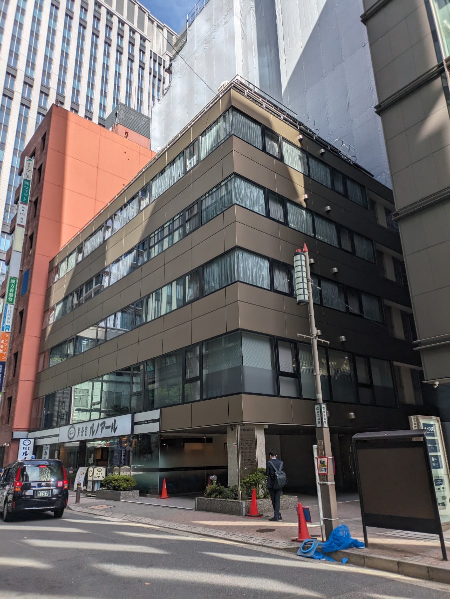 v20251019150703/fresh/building/J00100385499_6