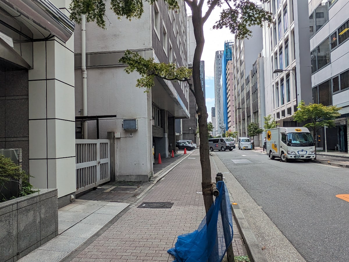 v20251019150703/fresh/building/J00100385587_2